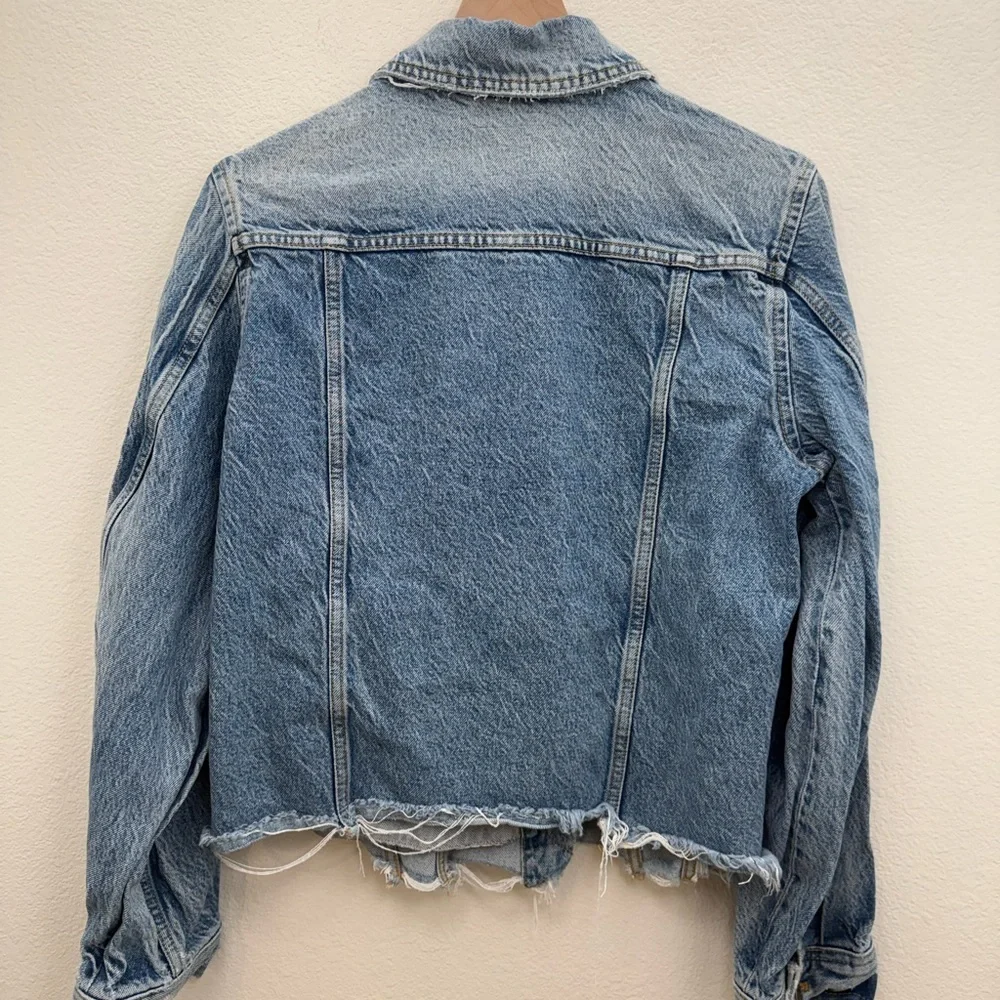 Free People We The Free Indira Distressed Denim Jacket Large - Picture 9 of 13